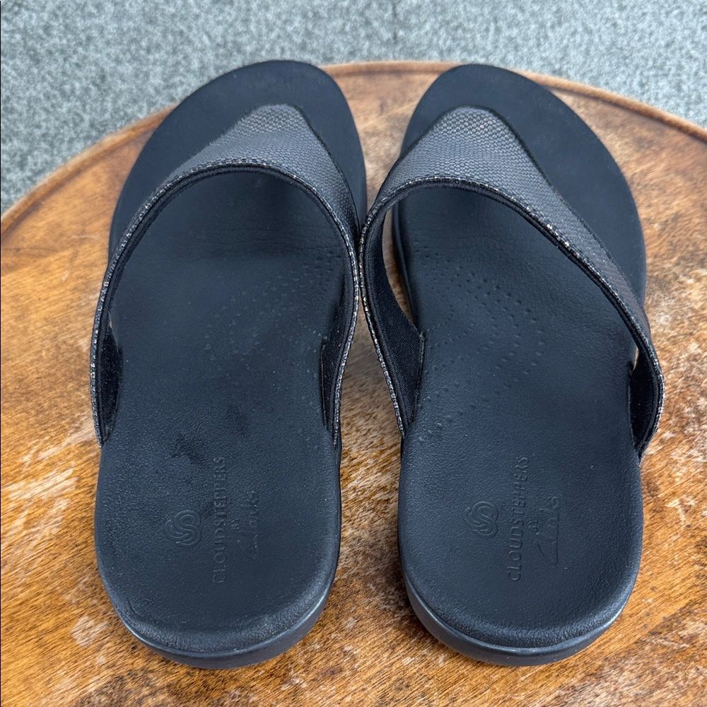Cloudsteppers Clarks Sandals Wm 9 M Black Thong Flip Flop Comfort - Picture 5 of 11